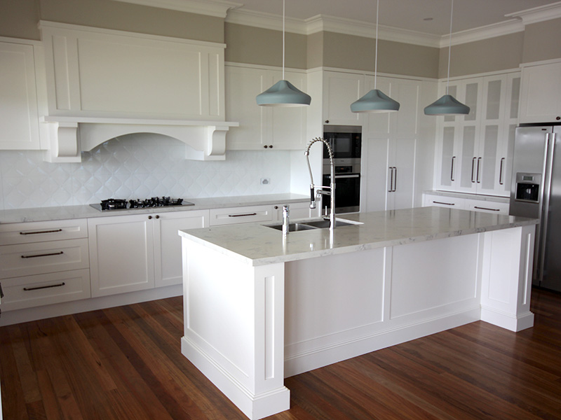 Highland Kitchens - Hampton kitchen makes the most of natural light